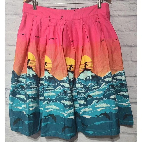 Surfer Girl Box Pleated Skirt Womens Size Large Ocean Dolphins Sunset Unbranded - Picture 1 of 3